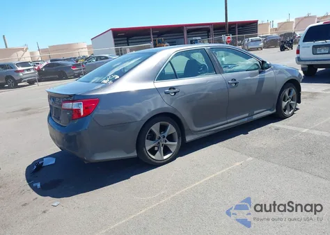 2014 Toyota Camry Se Sport z USA, uszkodzony, nr VIN 4T1BF1FK4EU460912